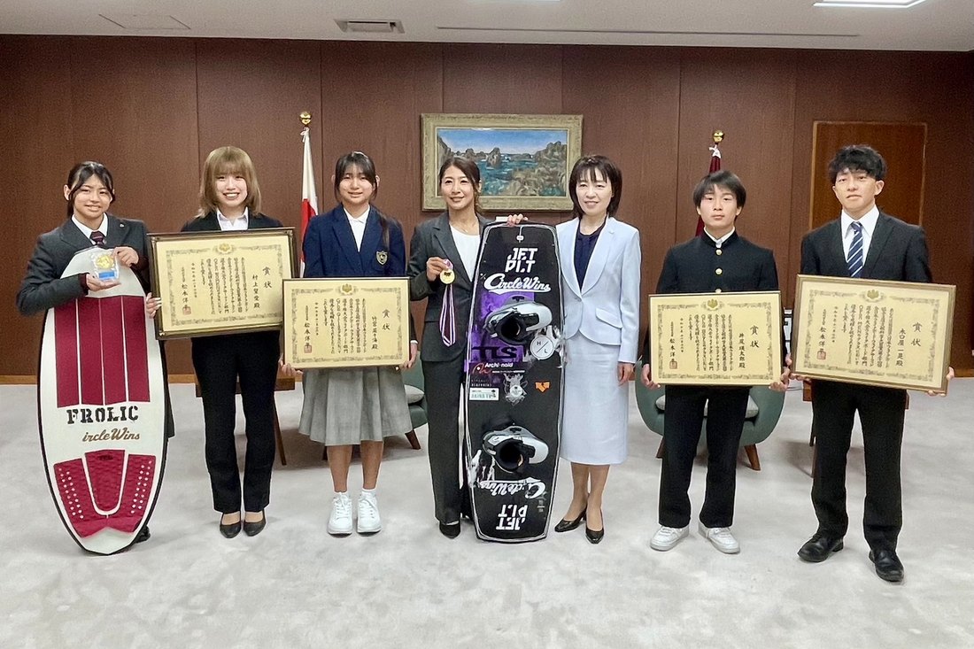 文部科学大臣賞の受賞者による表敬訪問